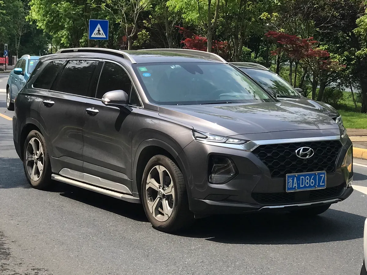 Hyundai Santa Fe (2019–2023)